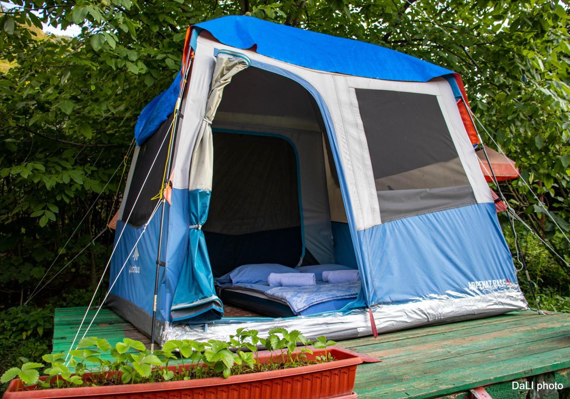 Tereza camping Sanain Bagian luar foto